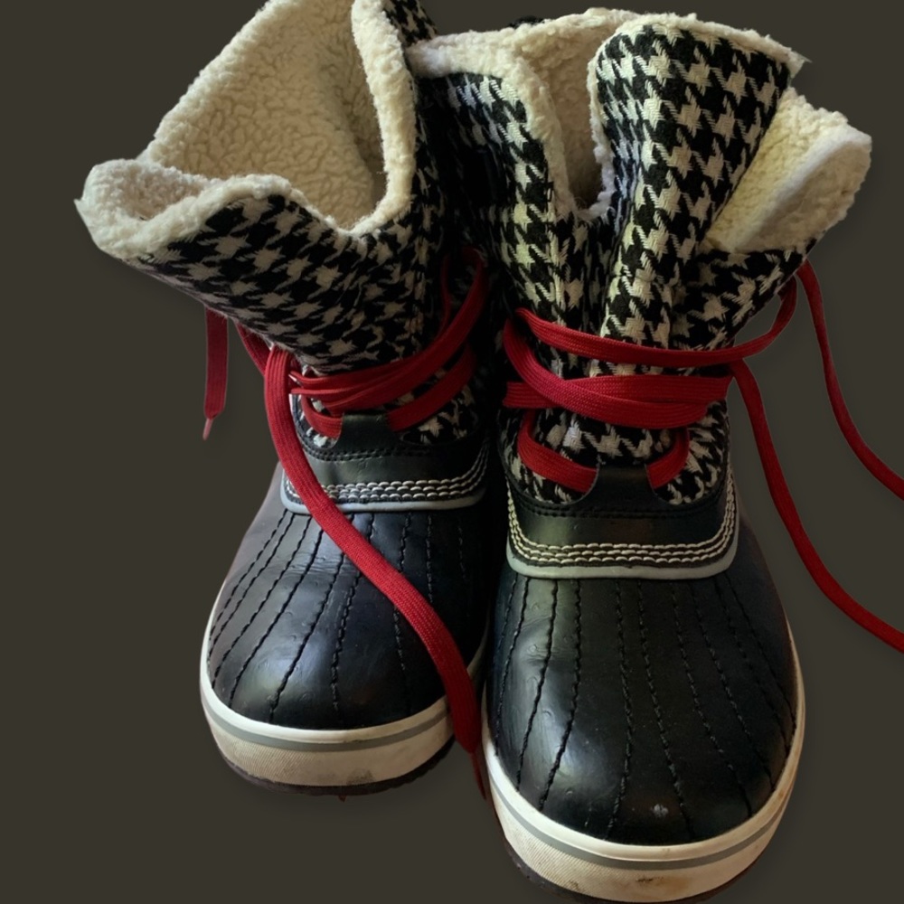 Sorel Tivoli Houndstooth Snow Boots